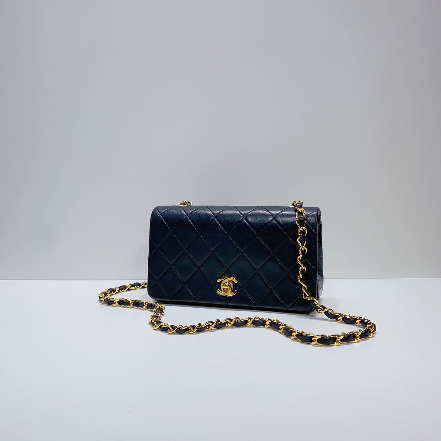 No.4399-Chanel Vintage Lambskin Mini Flap Bag