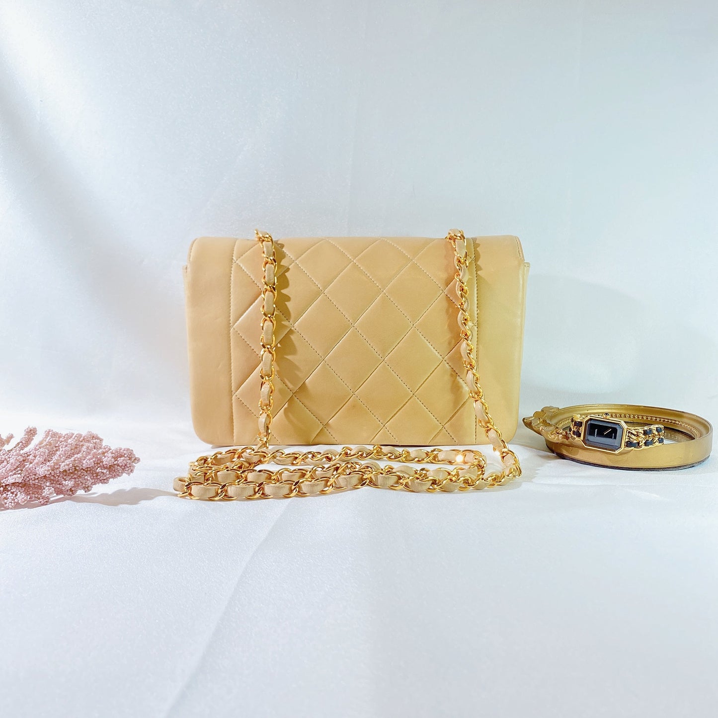 No.2337-Chanel Vintage Diana 22cm