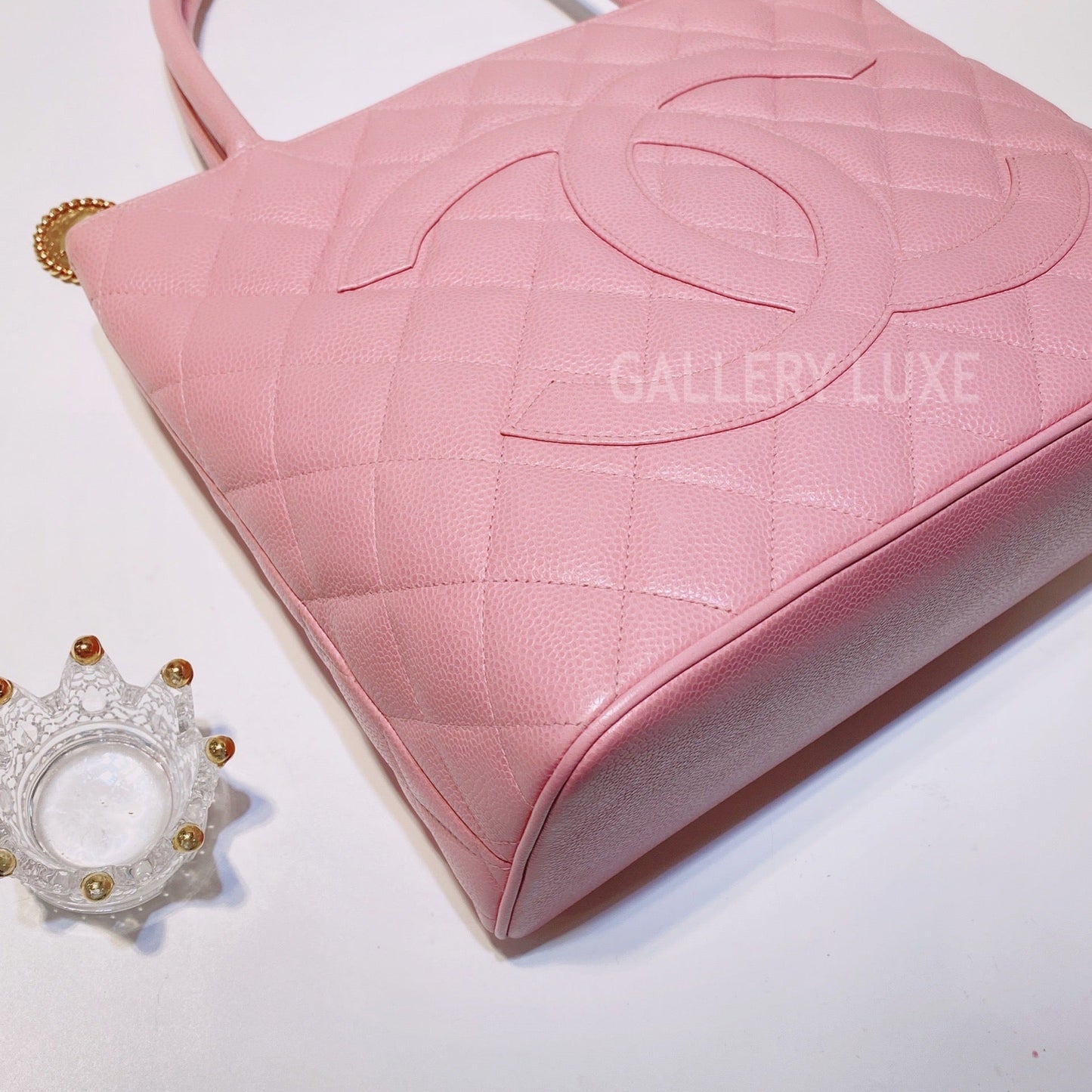 No.3161-Chanel Vintage Caviar Medallion Tote Bag