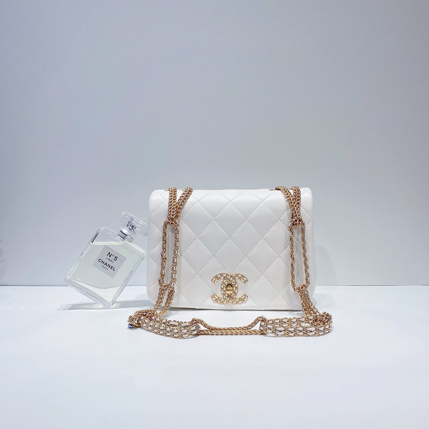 No.3657-Chanel Lambskin Chain to Chain Flap Bag (Unused /未使用品)