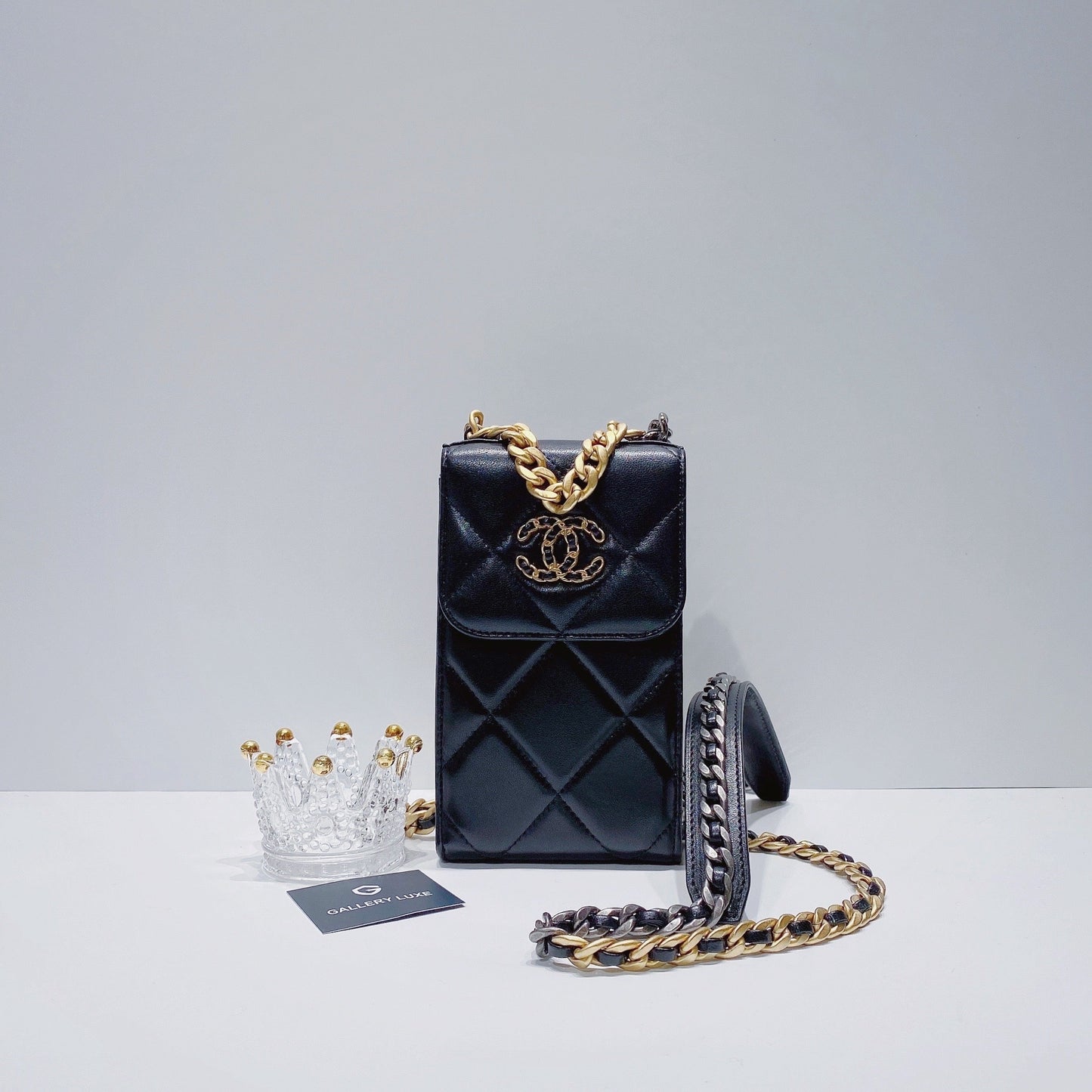 No.3531-Chanel 19 Phone Holder With Chain (Unused / 未使用品)