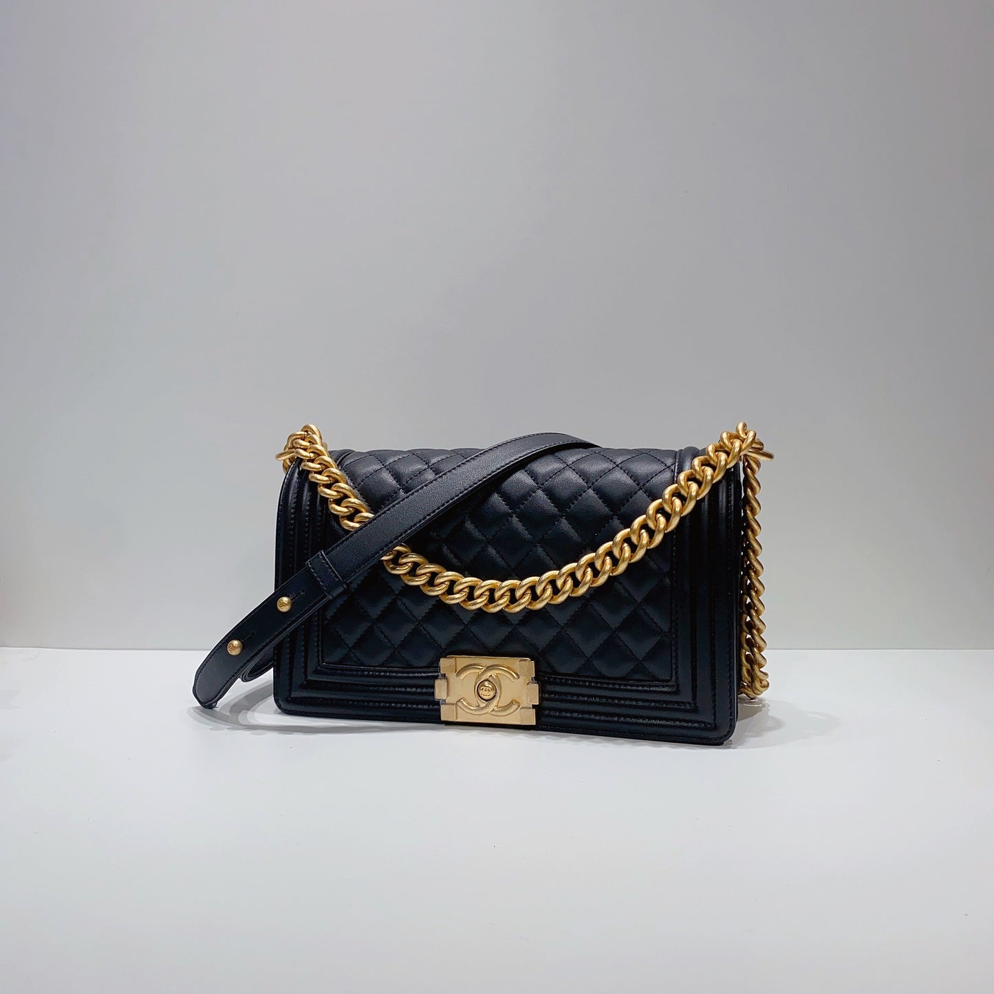 No.3764-Chanel Calfskin Boy 25cm (Brand New / 全新貨品)