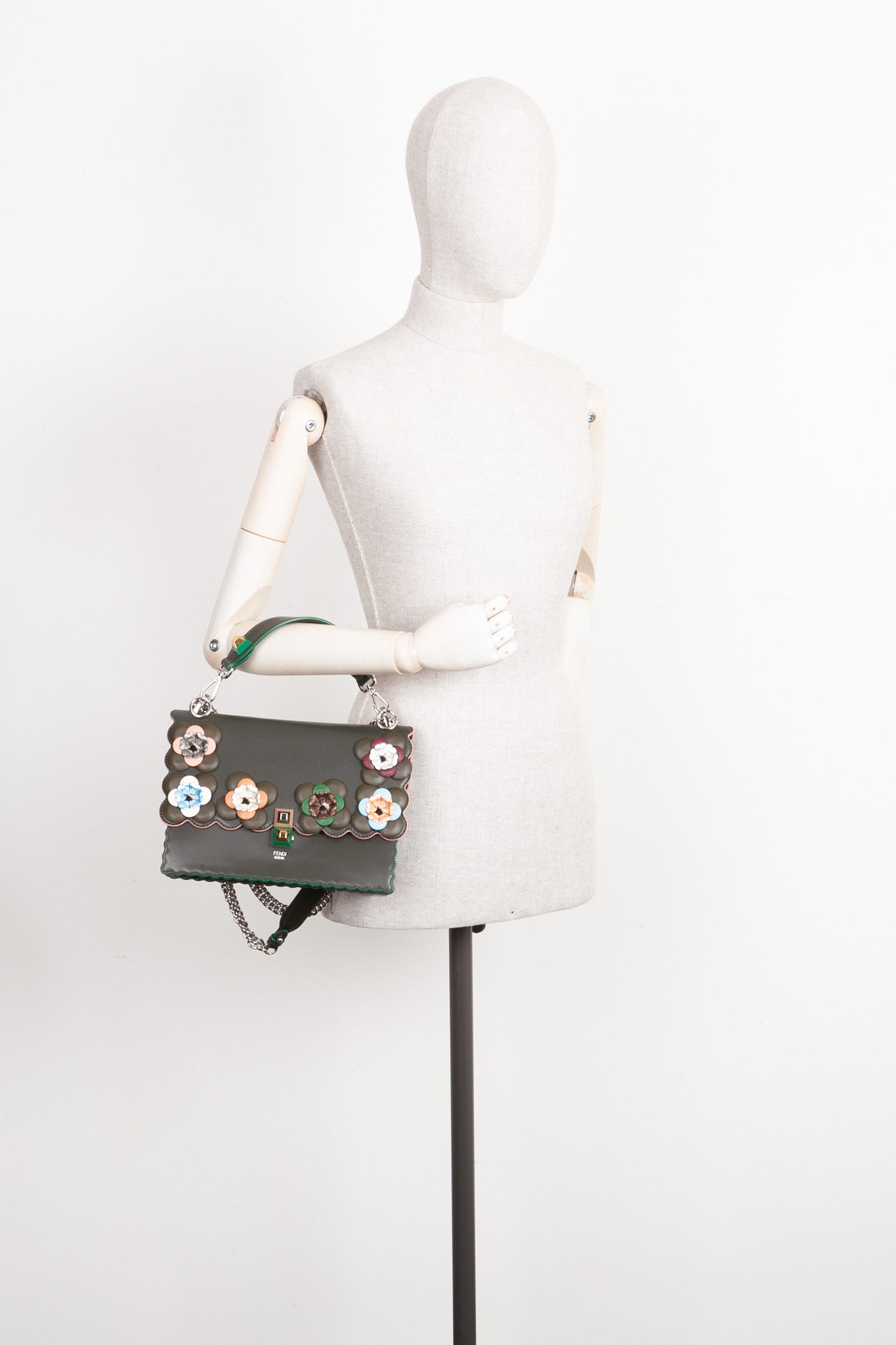 Luxury Fendi Flowerland Kan I Bag Embellished Leather Bag Green