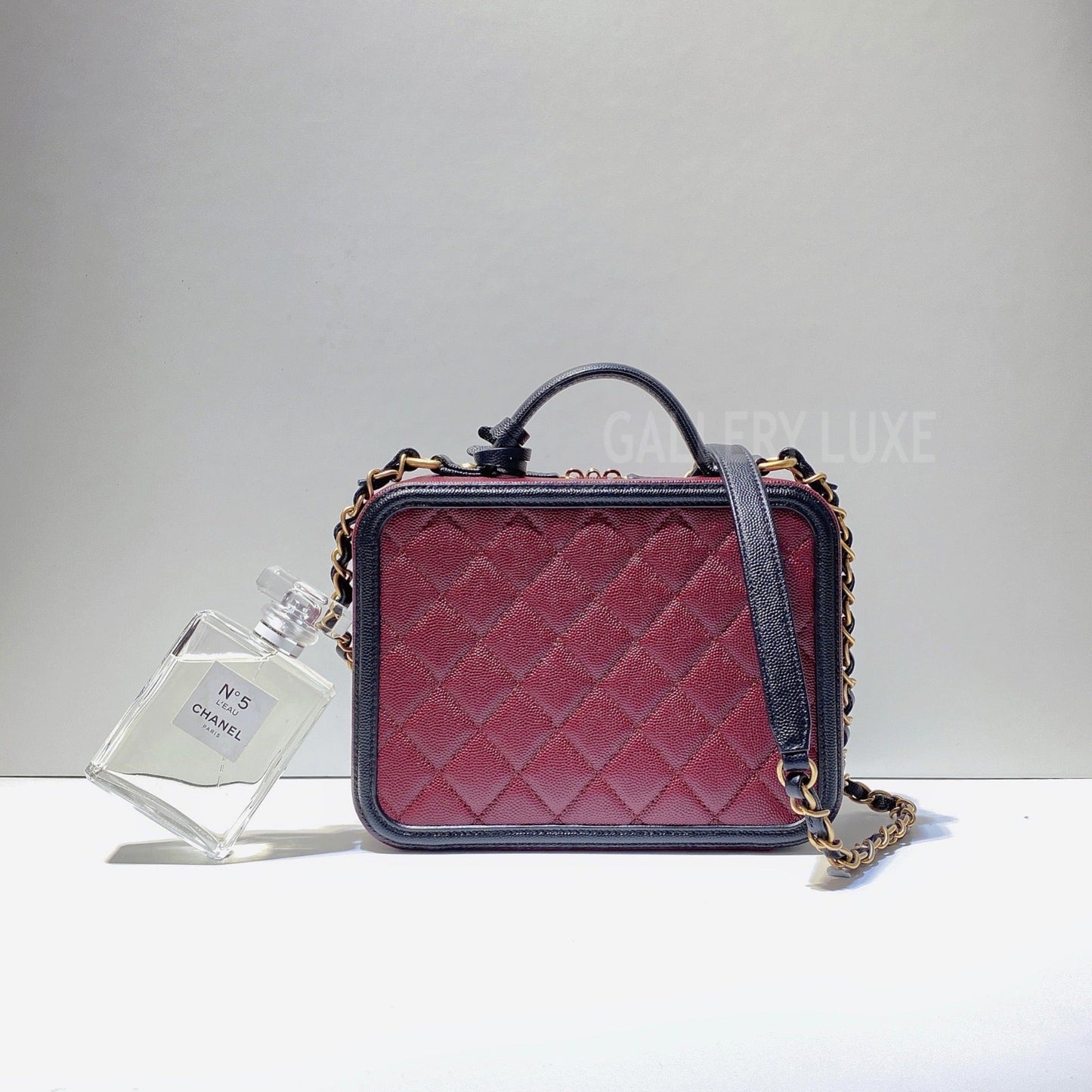 No.2875-Chanel Caviar Medium CC Filigree Vanity Case