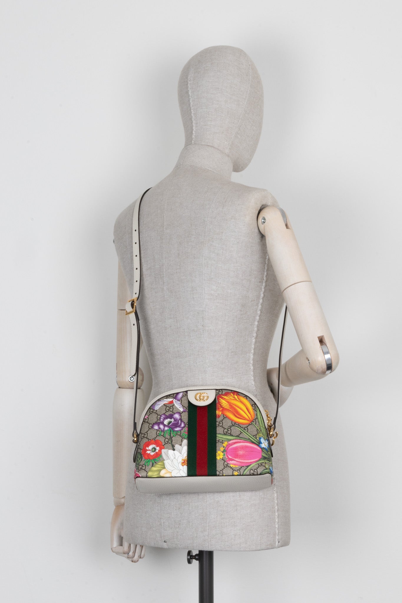 Luxury Gucci Trending 2025 Ophidia Floral Crossbody Bag White Canvas
