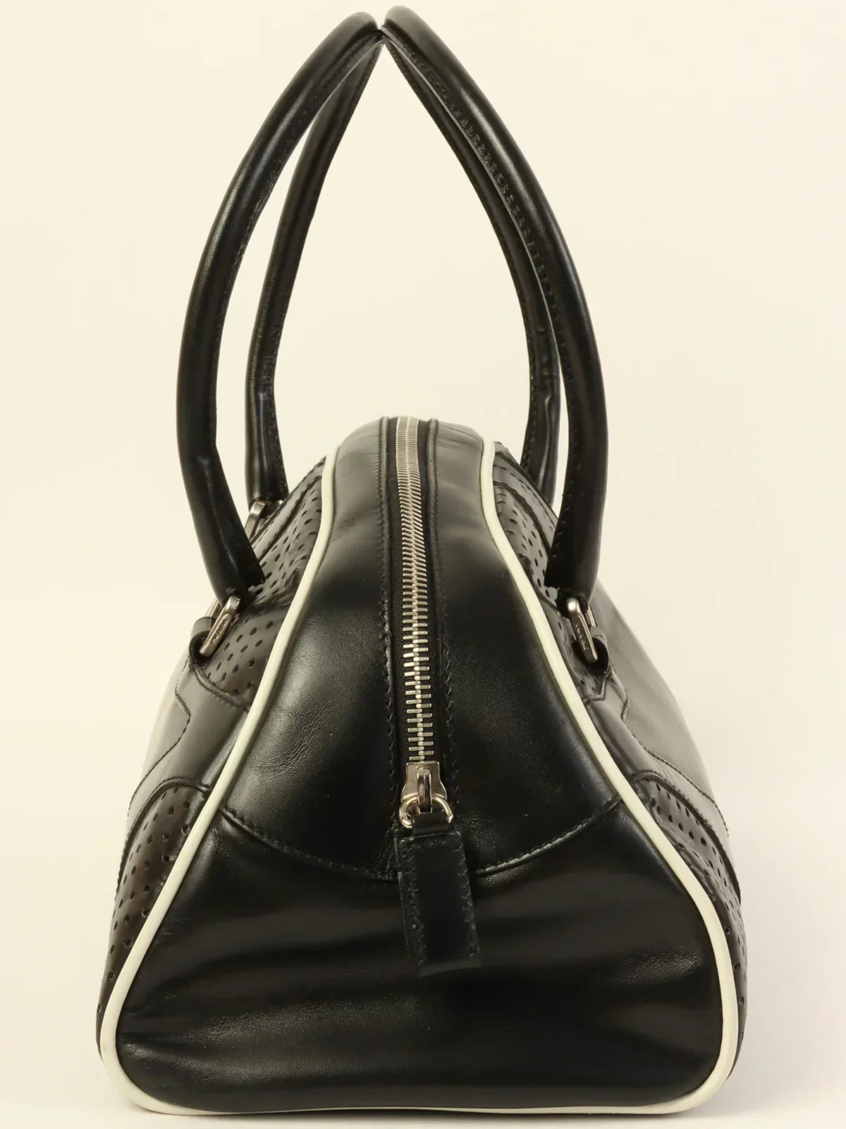 Luxury PradaPunching Leather Logo Embossed Top Handle Bag Black
