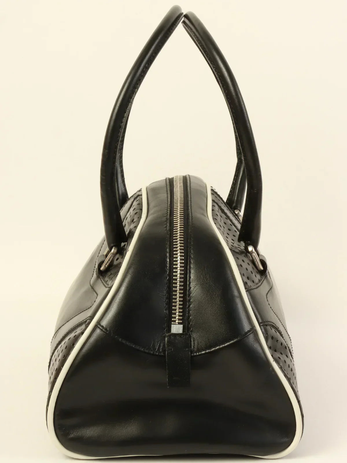 Luxury PradaPunching Leather Logo Embossed Top Handle Bag Black