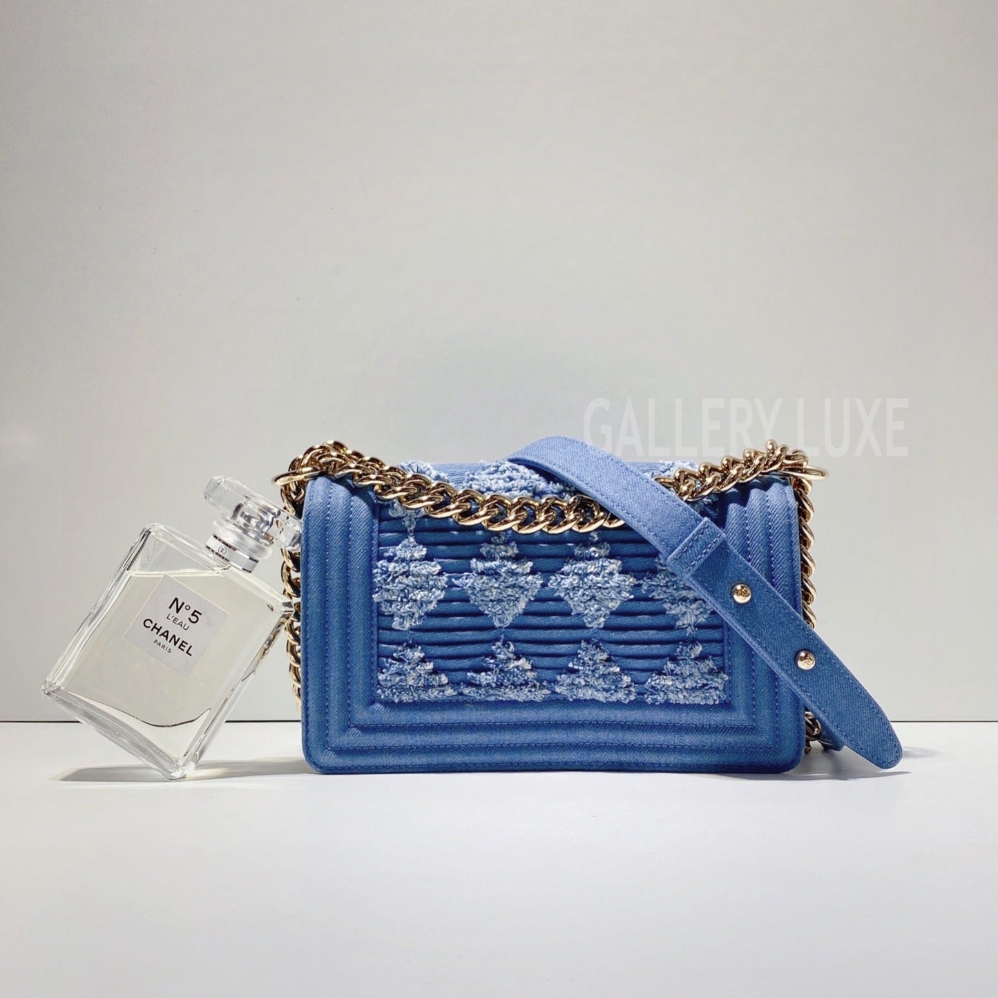 No.3303-Chanel Denim Emboroideries Boy 20cm