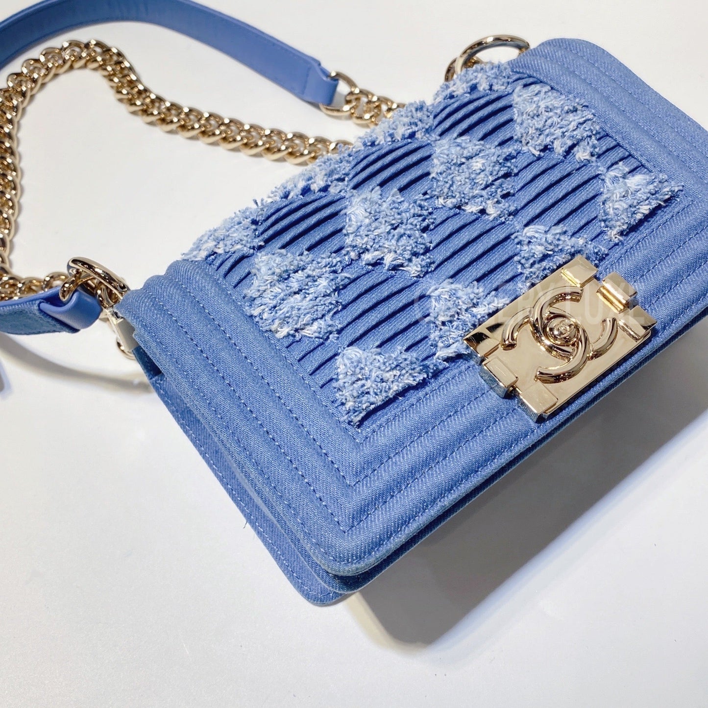 No.3303-Chanel Denim Emboroideries Boy 20cm
