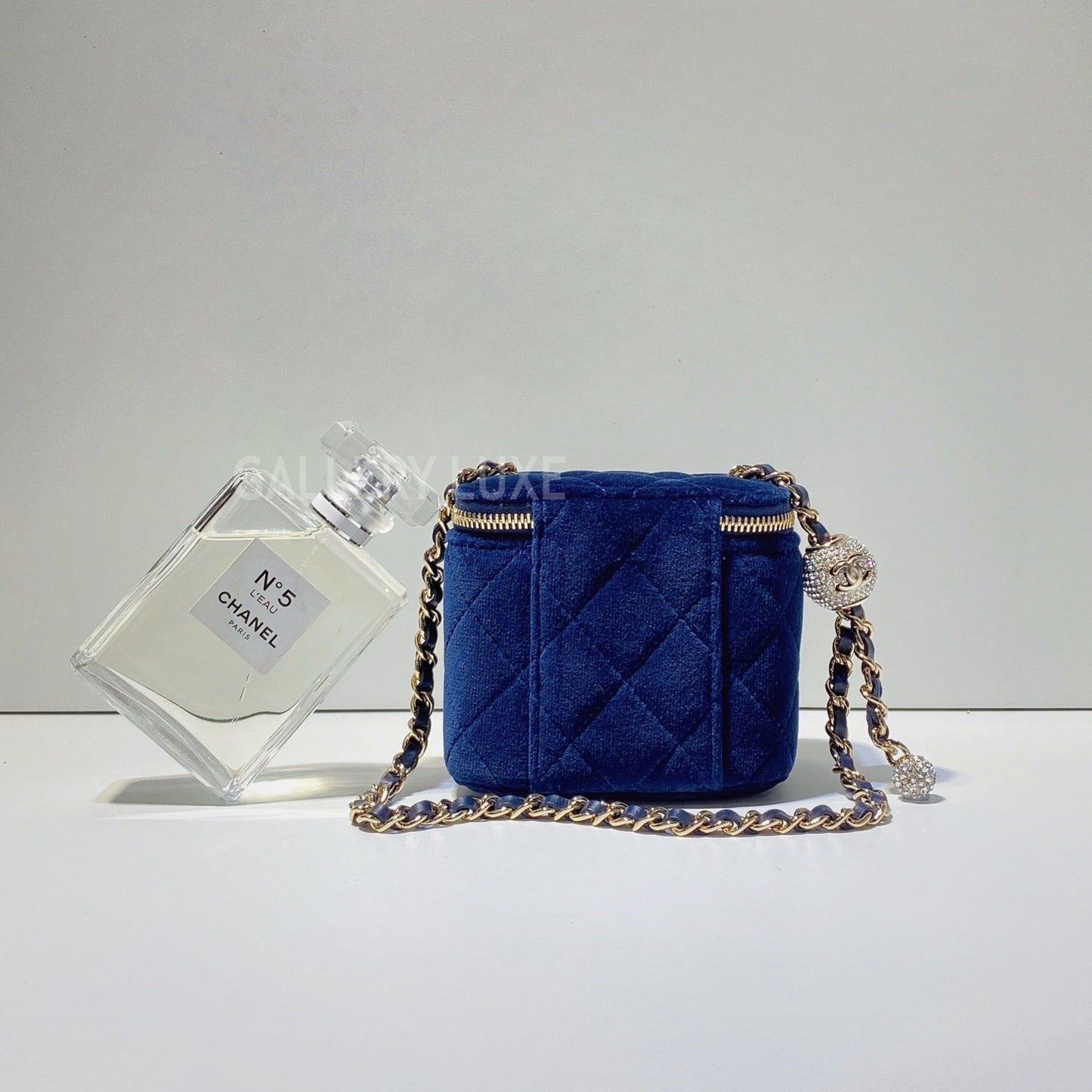 No.2859-Chanel Pearl Crush Clutch With Chain (Brand New / 全新)