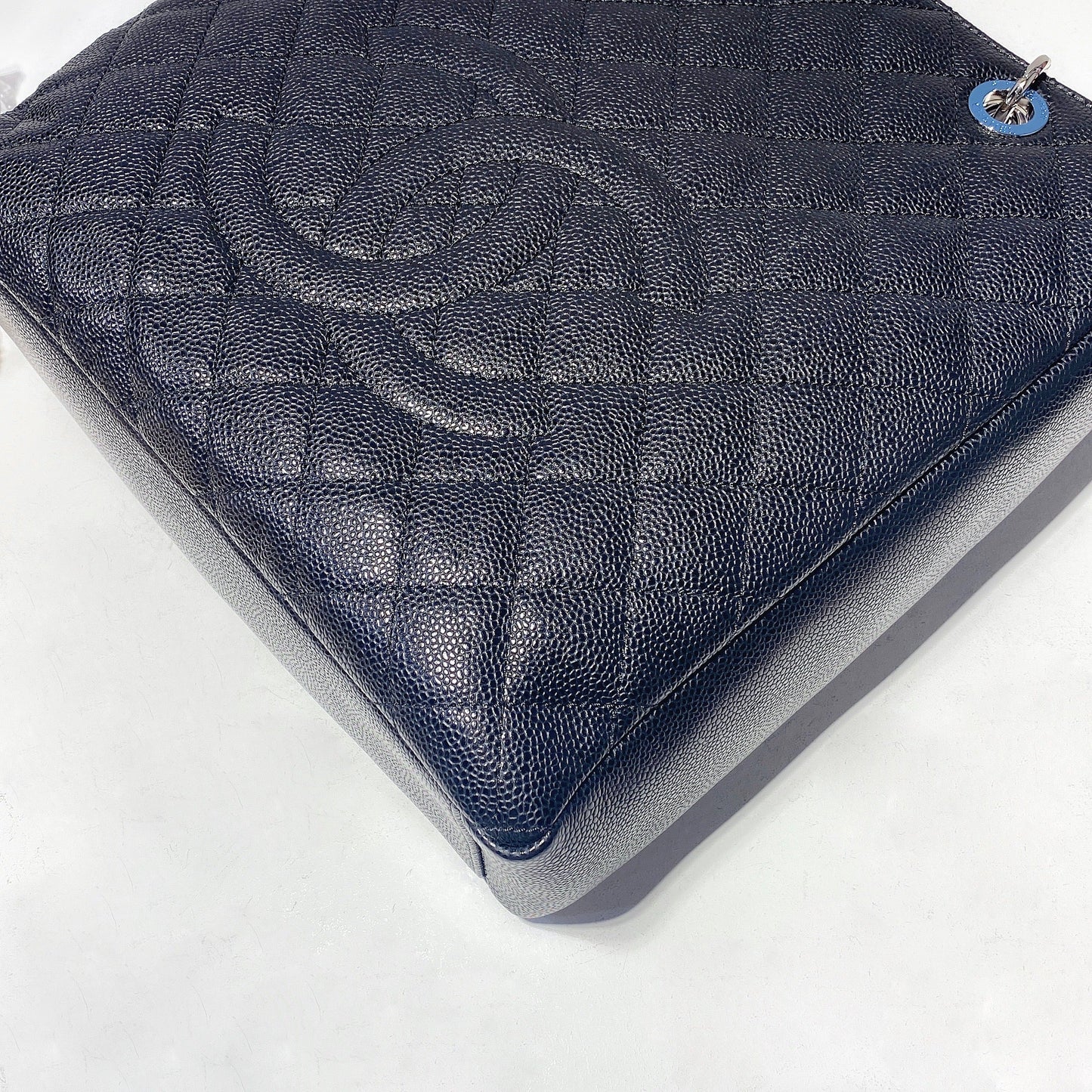 No.2406-Chanel Large Caviar PST