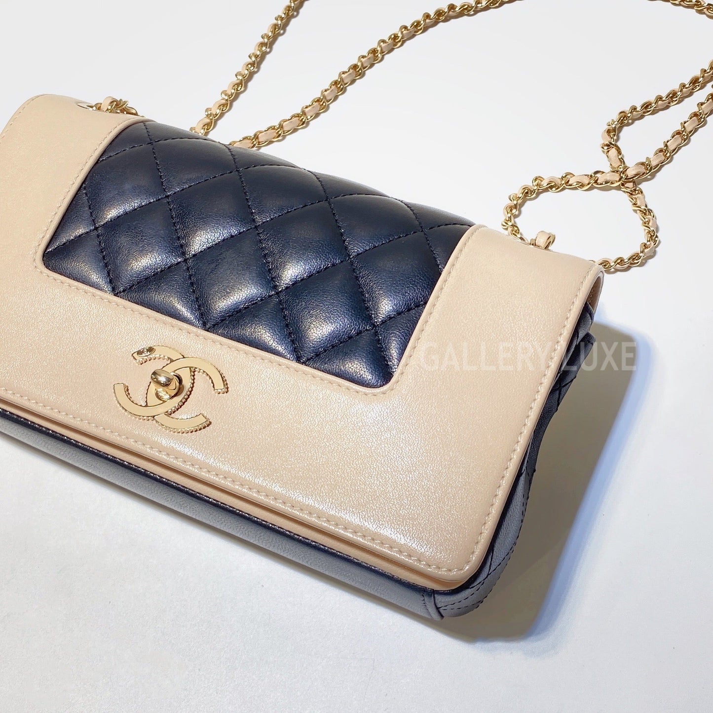 No.2888-Chanel Mademoiselle Vintage Flap Bag