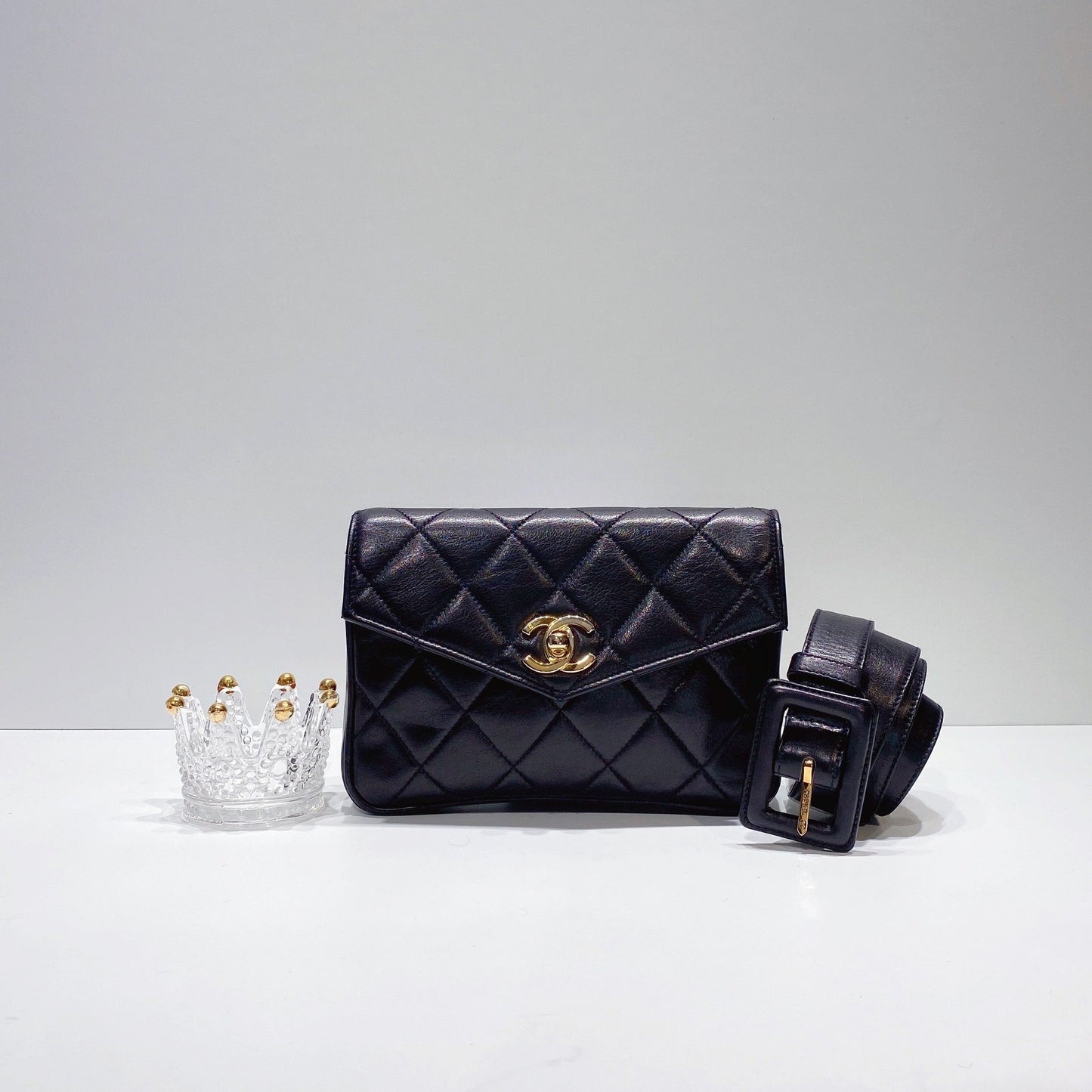 No.3433-Chanel Vintage Lambskin Belt Bag