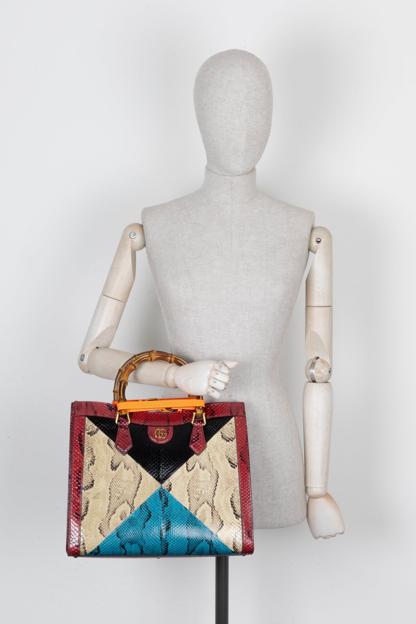 Luxury Gucci Trending 2025 Diana Medium Bag Python Ivory Bordeaux