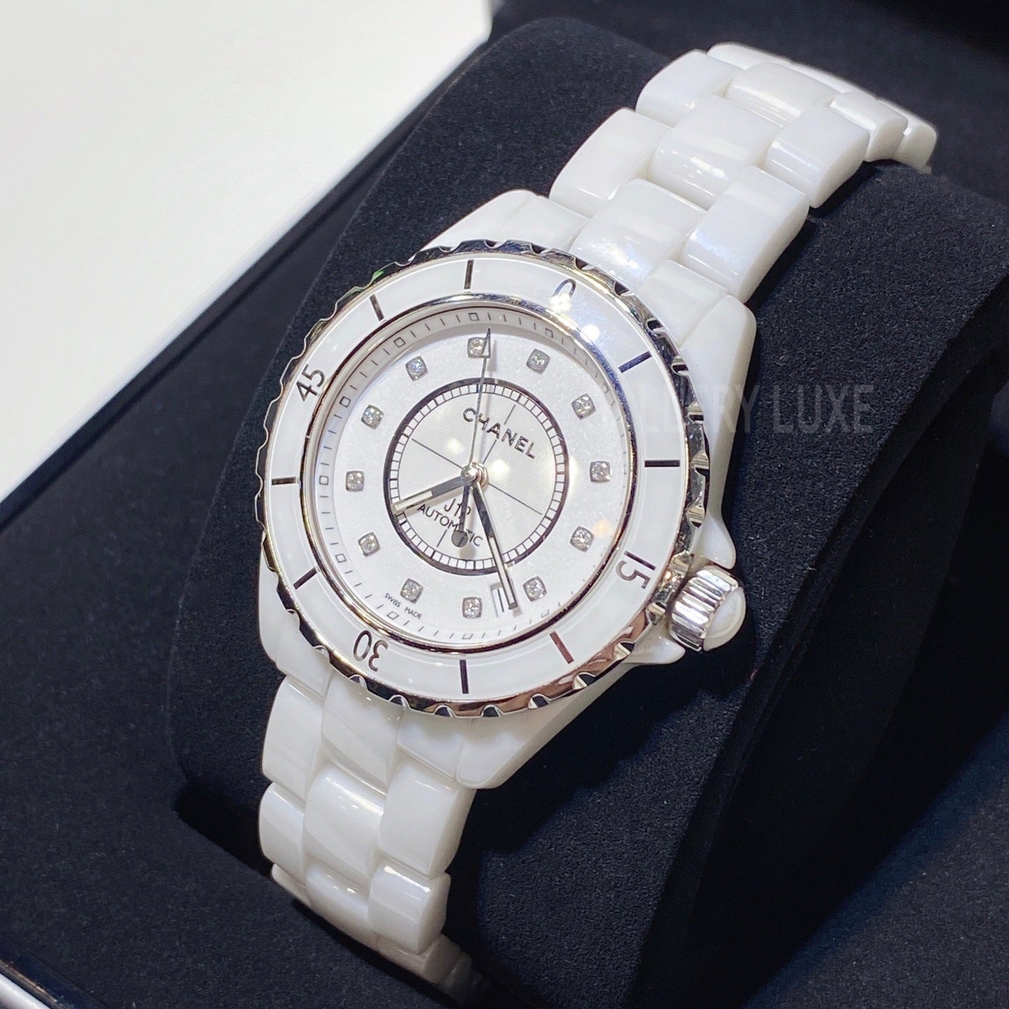 No.3191-Chanel J12 Watch 38mm With Diamonds