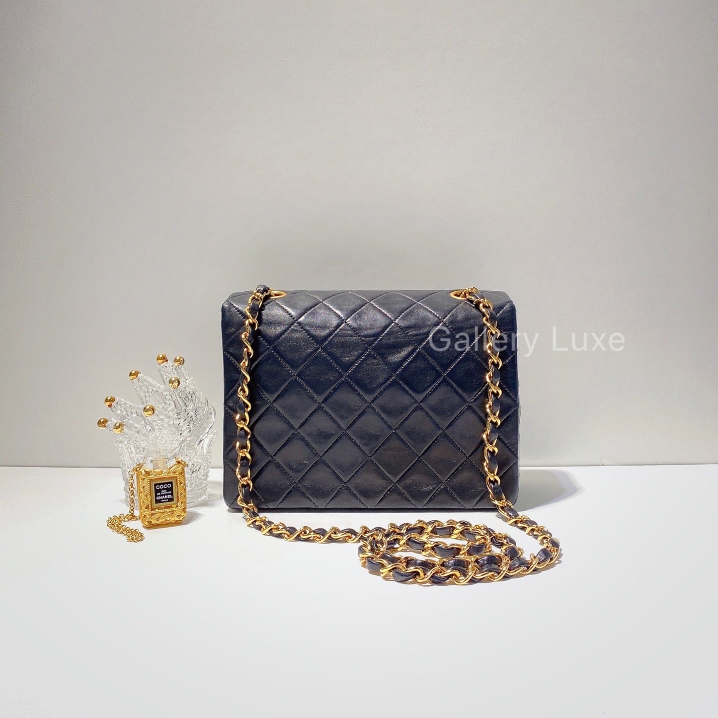 No.2608-Chanel Vintage Lambskin Classic Flap Mini 20cm