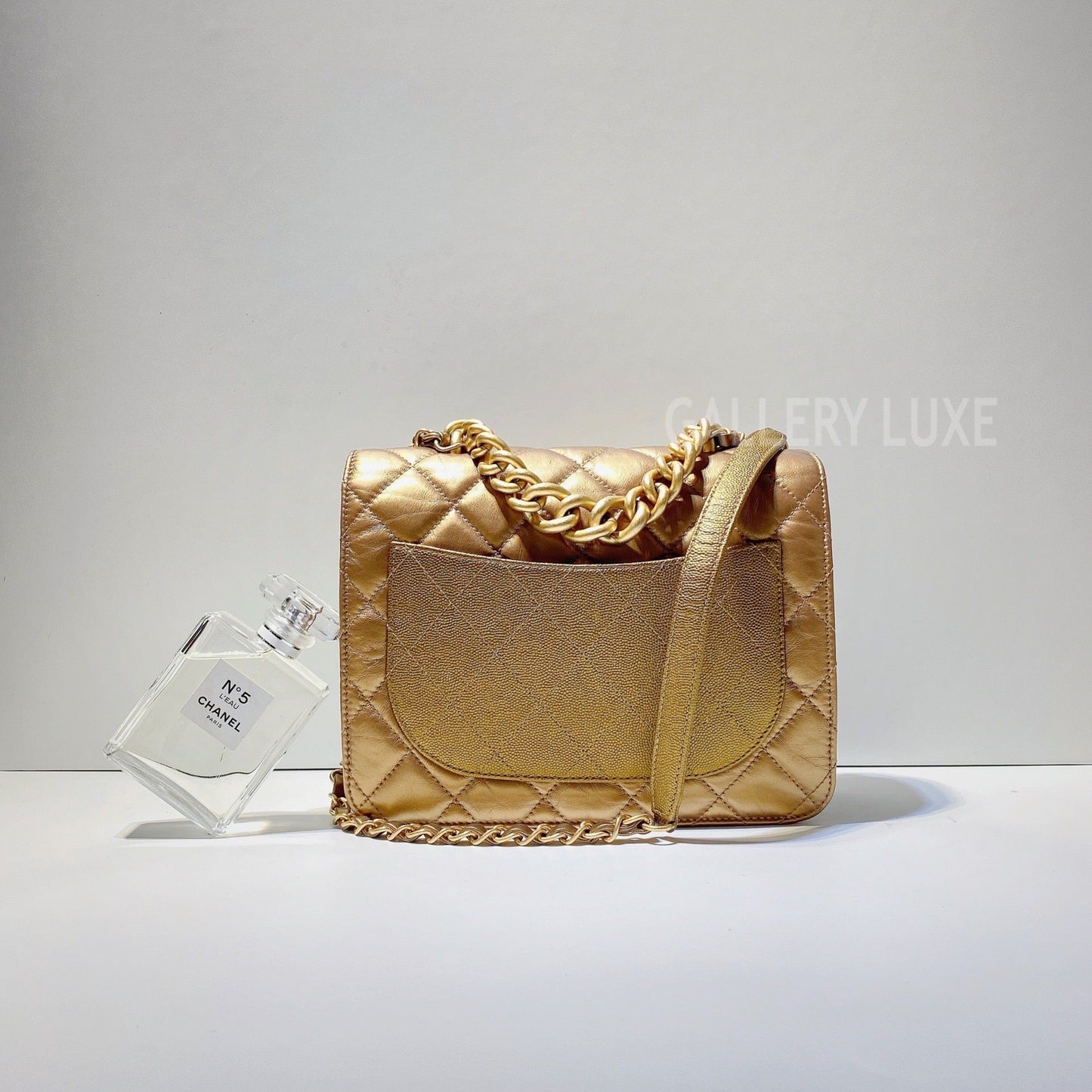No.2893-Chanel Chain Handle Flap Bag