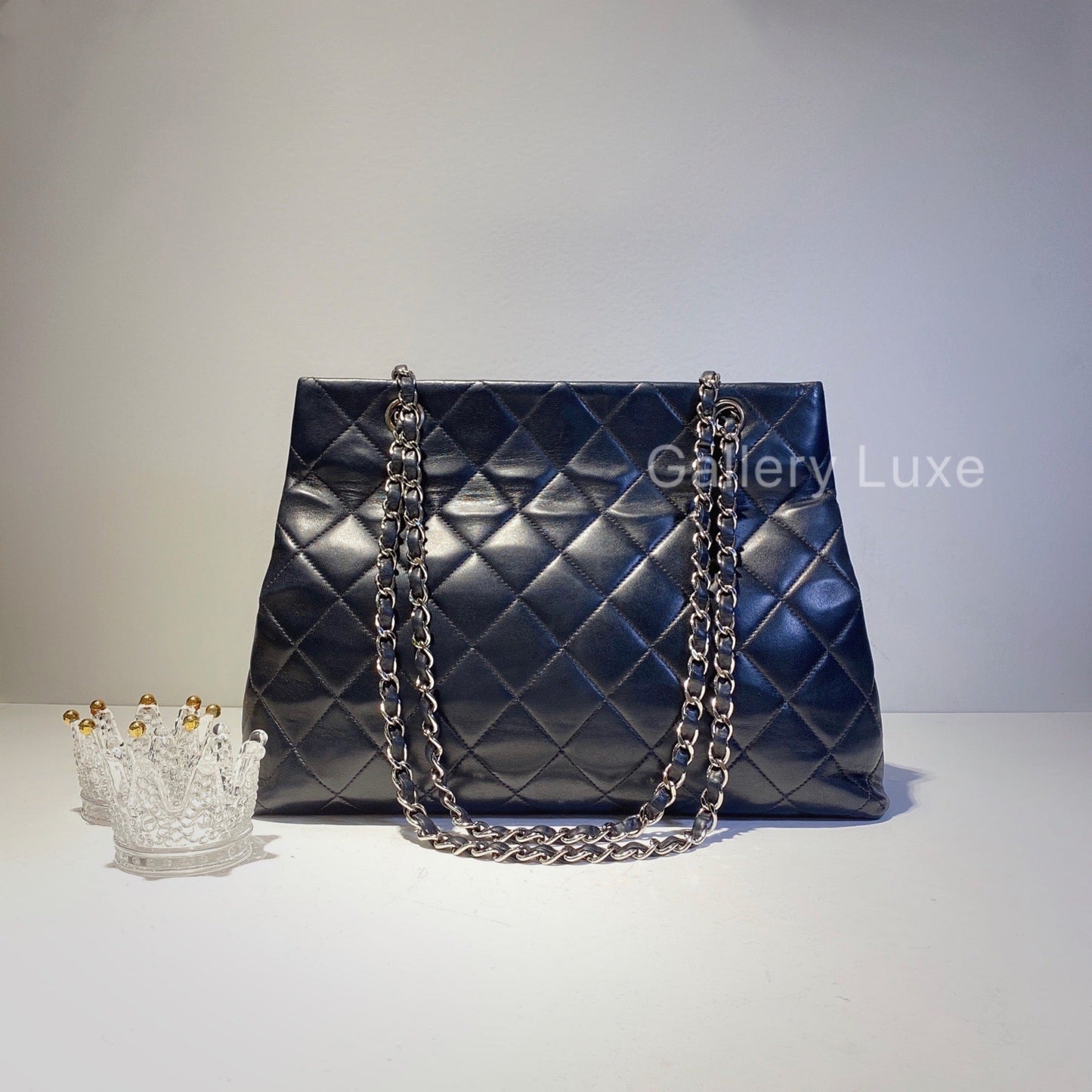 No.2368-Chanel Vintage Lambskin Shoulder Bag