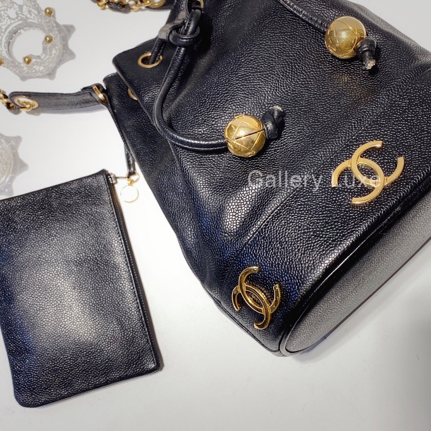 No.2350-Chanel Vintage Caviar 6CC Bucket