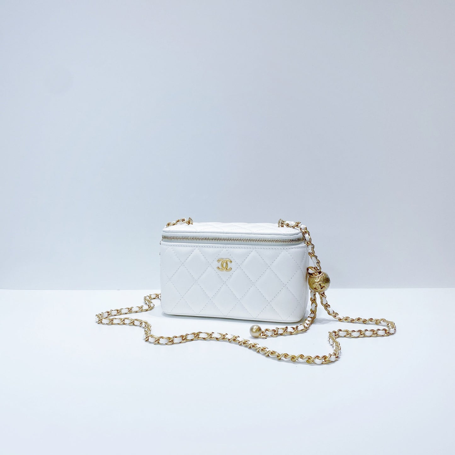 No.3675-Chanel Pearl Crush Vanity With Chain (Brand New / 全新)