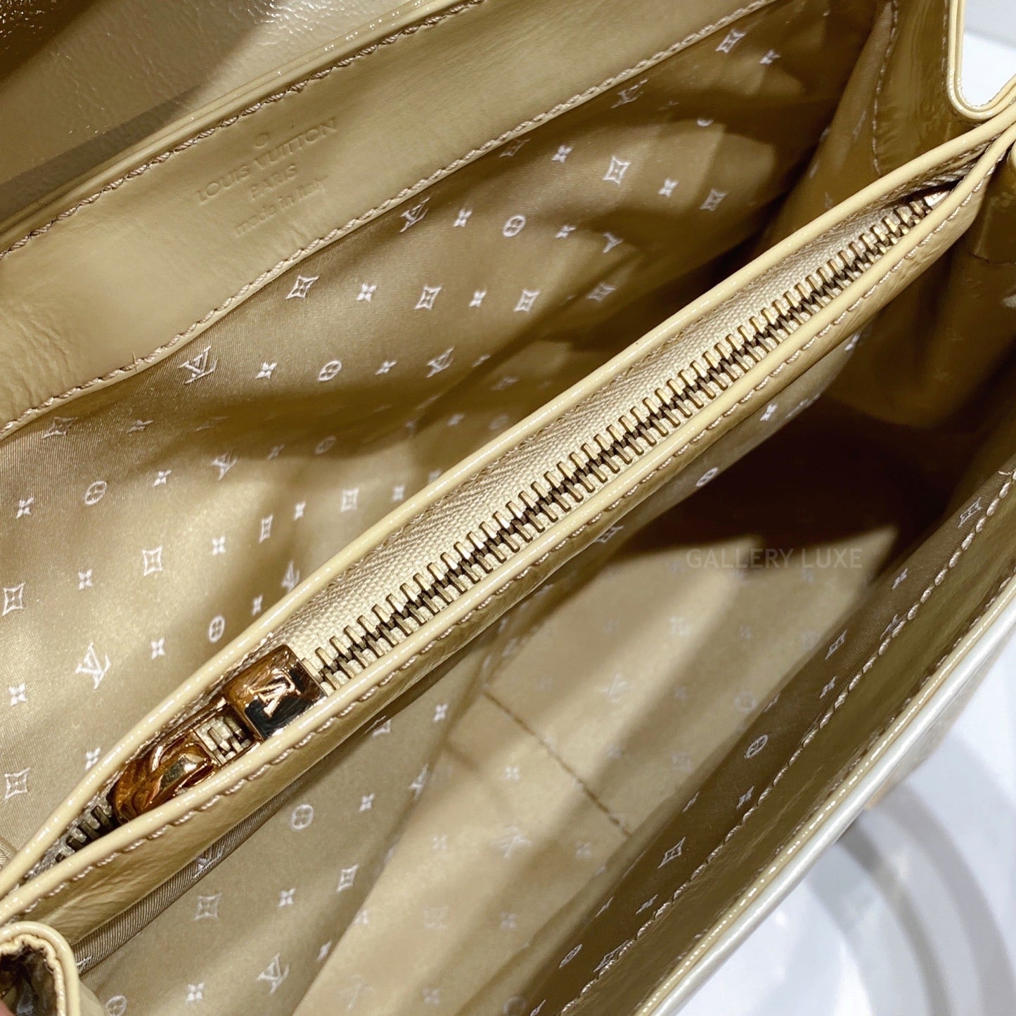 No.3398-Louis Vuitton Vernis Sac-Bicolore PM