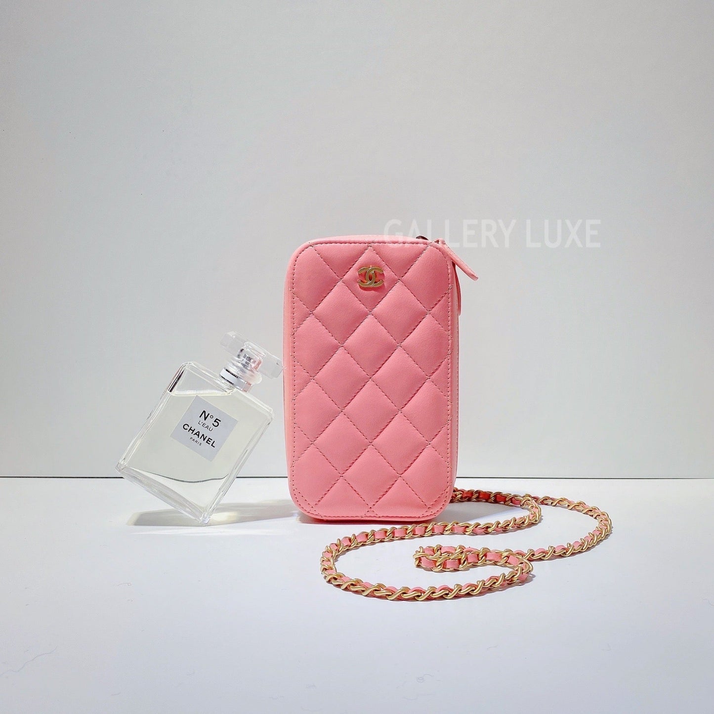 No.2915-Chanel Timeless Classic Phone Holder With Chain
