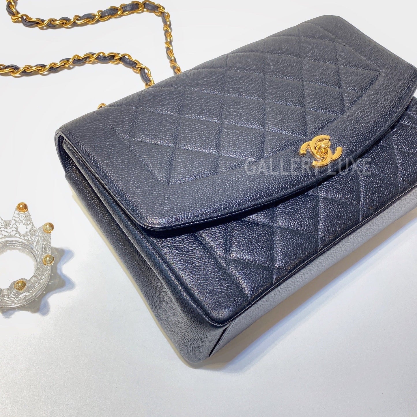 No.2912-Chanel Vintage Caviar Diana Bag 28cm