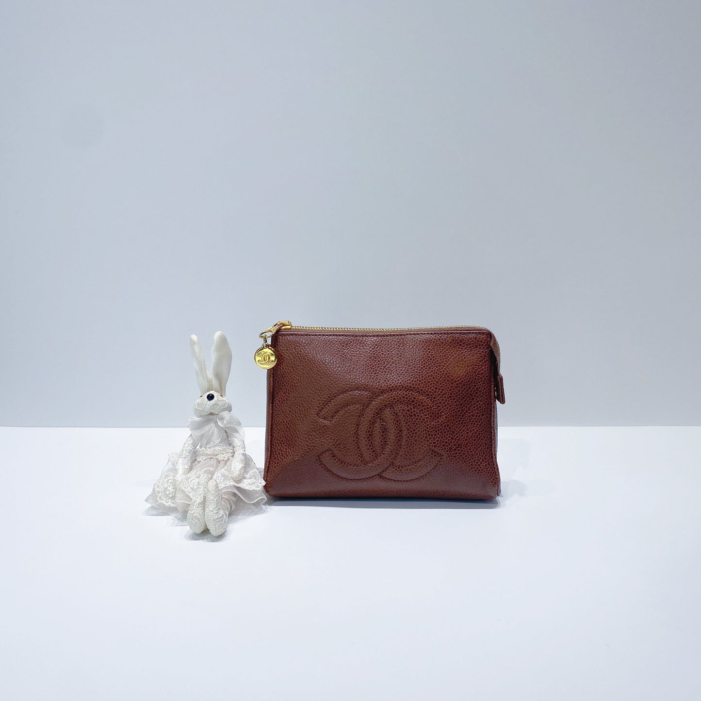 No.3676-Chanel Vintage Medium Caviar Pouch