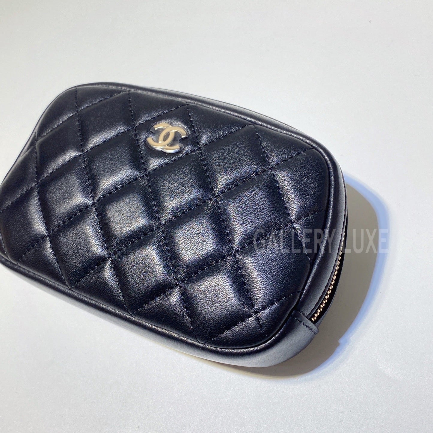 No.3209-Chanel Lambskin Small Cosmetic Pouch (Unused / 未使用品)