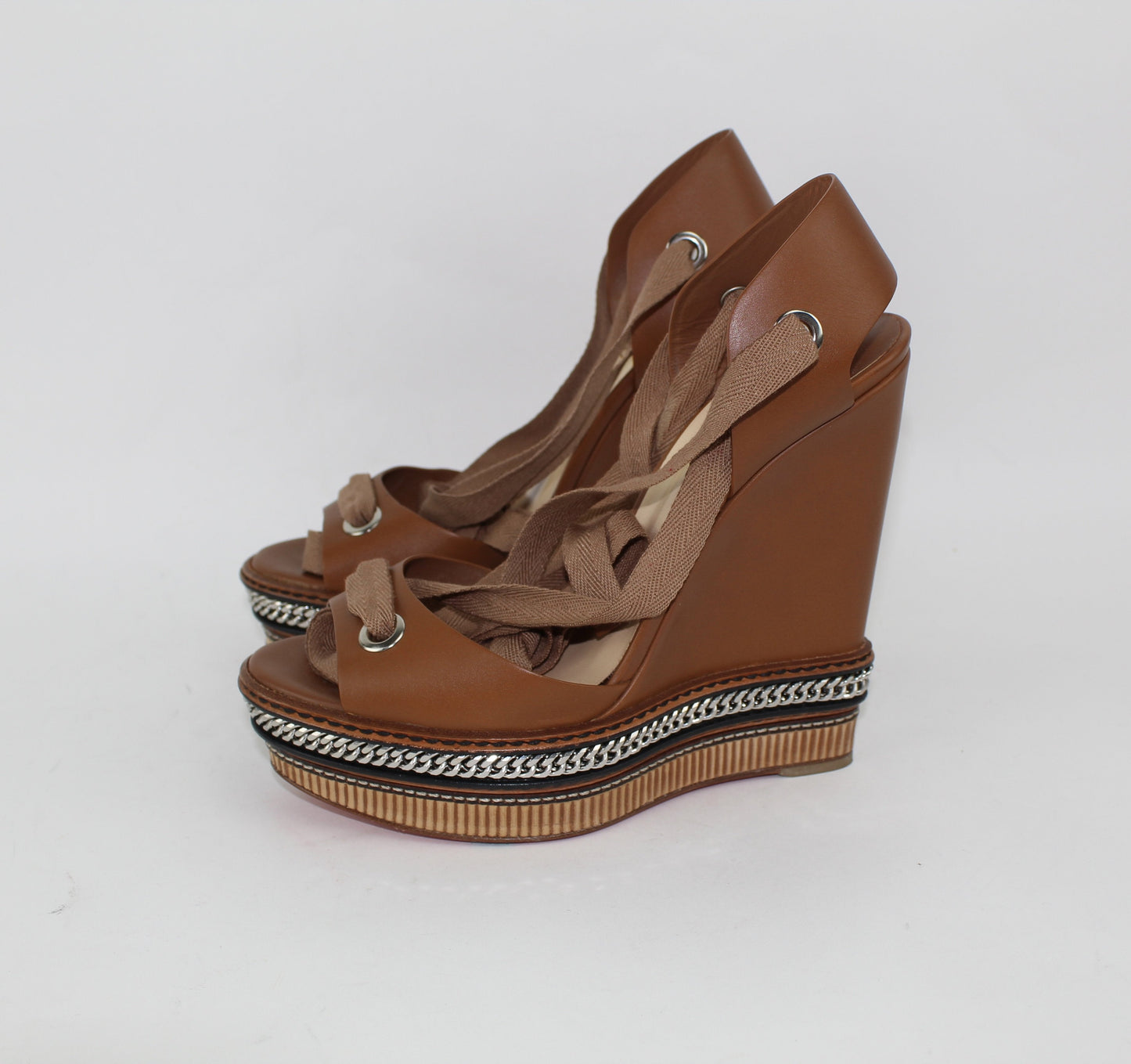 CHRISTIAN LOUBOUTIN TRIBULI SIZE 39