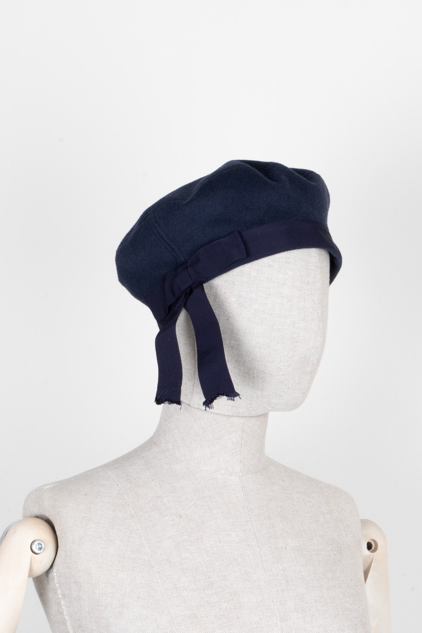 Luxury Gucci Trending 2025 Bow Beret Wool Navy