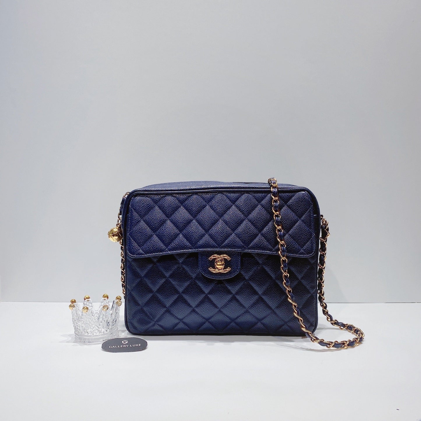 No.3551-Chanel Vintage Large Caviar Camera Bag