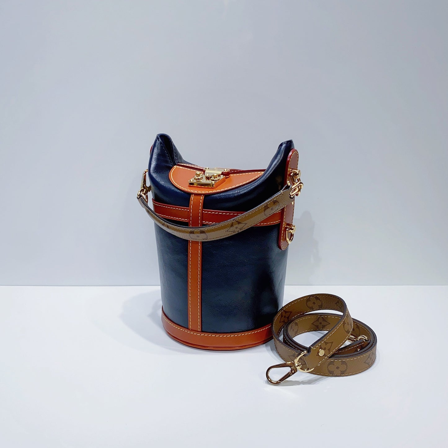 No.3792-Louis Vuitton Smooth Calfskin Duffle