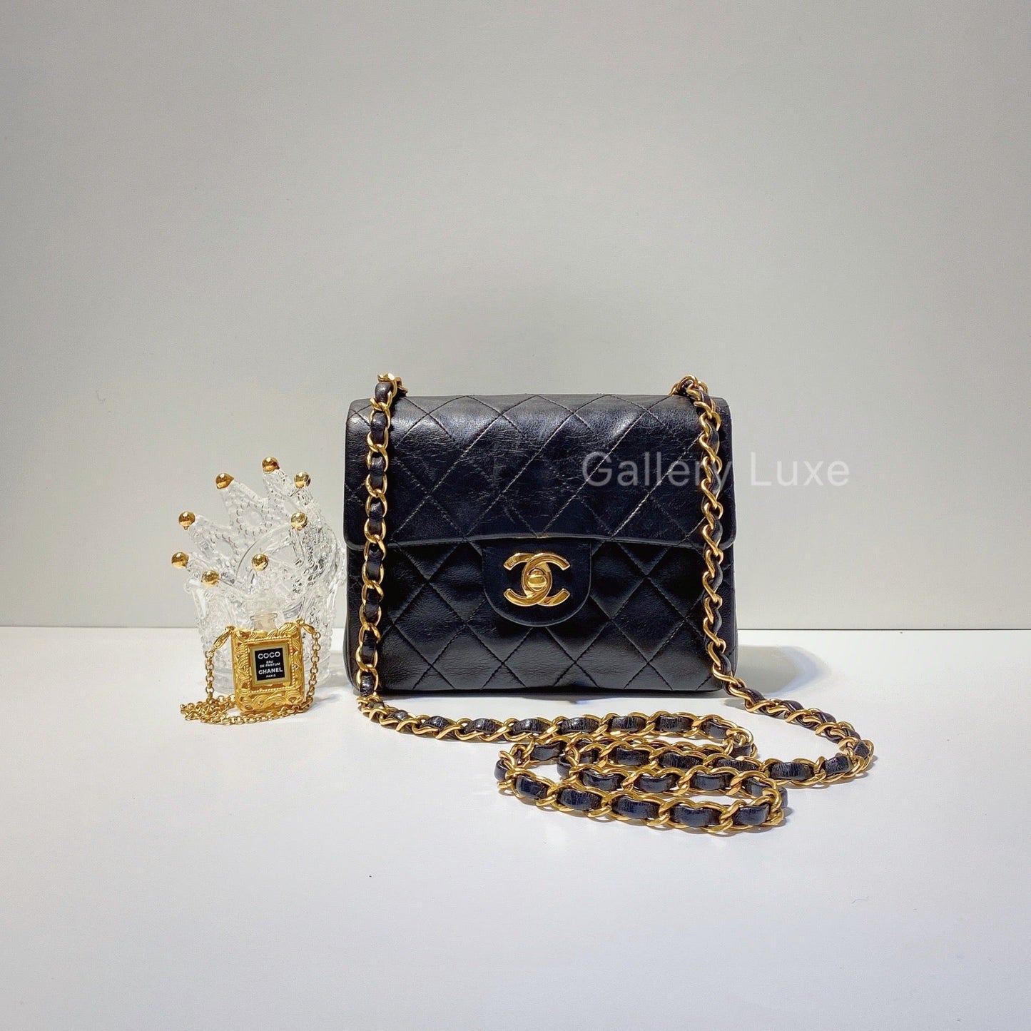 No.2638-Chanel Vintage Lambskin Classic Mini 17cm