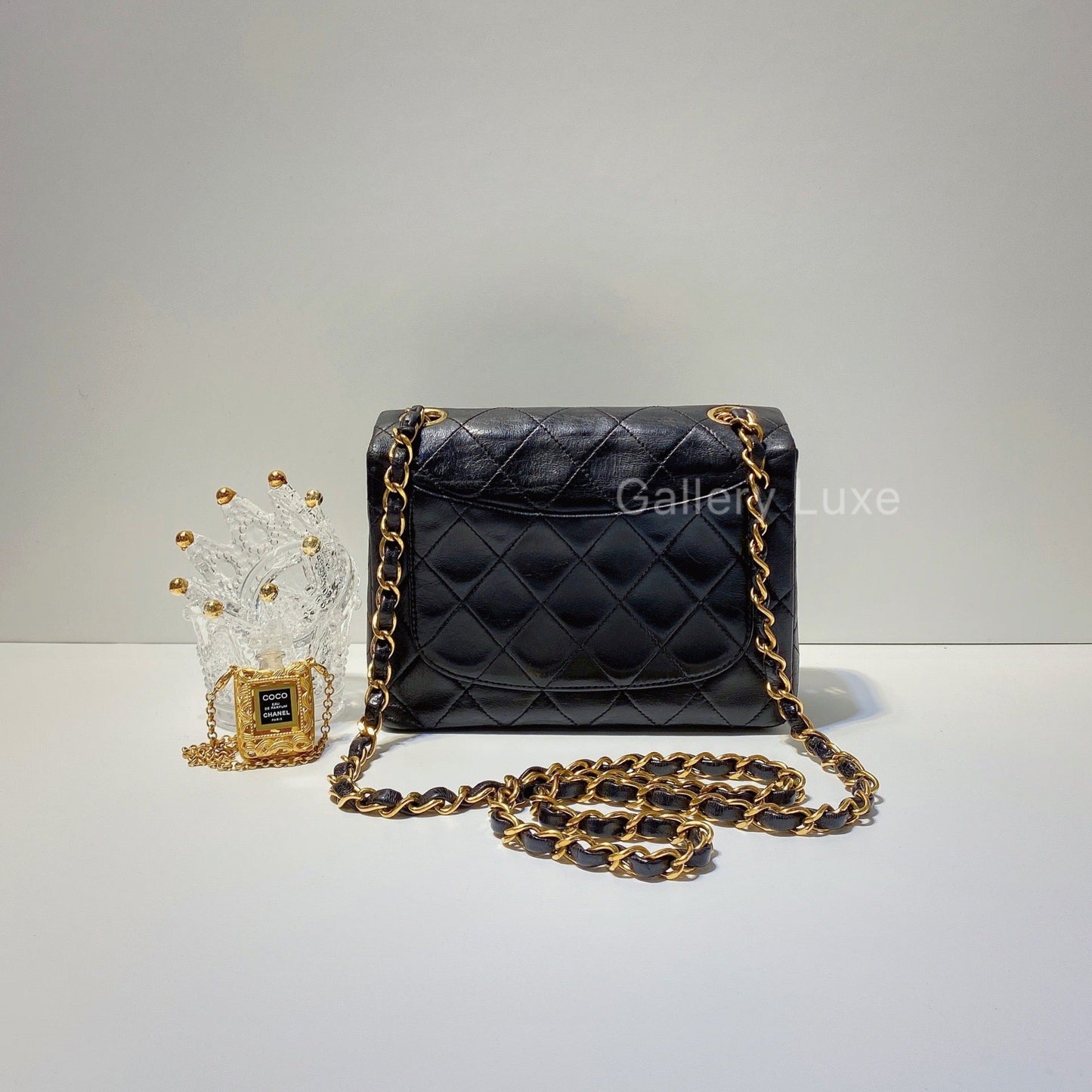 No.2638-Chanel Vintage Lambskin Classic Mini 17cm