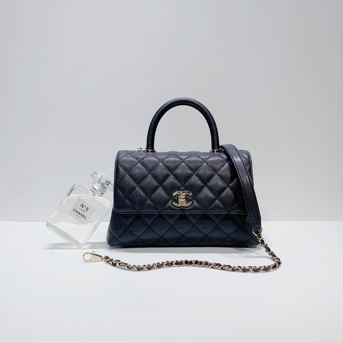 No.3796-Chanel Caviar Small Coco Handle