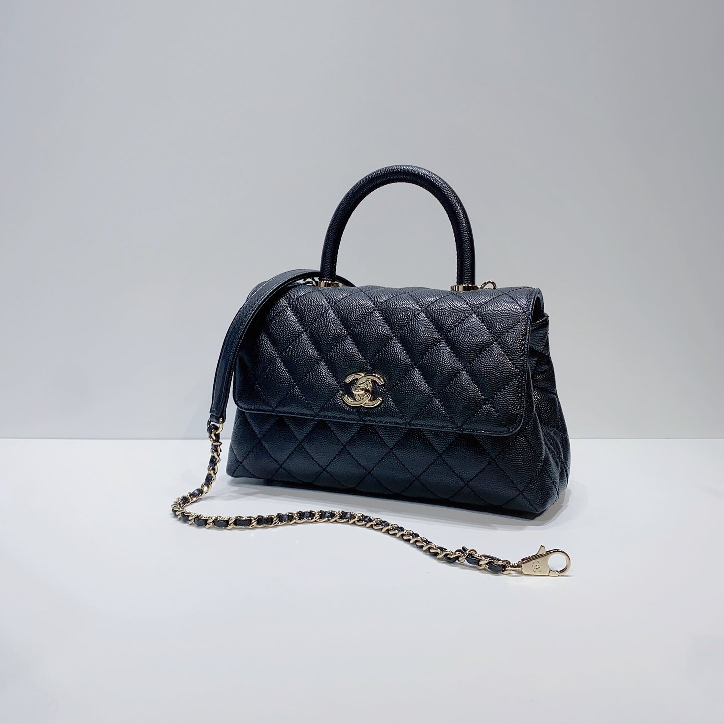 No.3796-Chanel Caviar Small Coco Handle