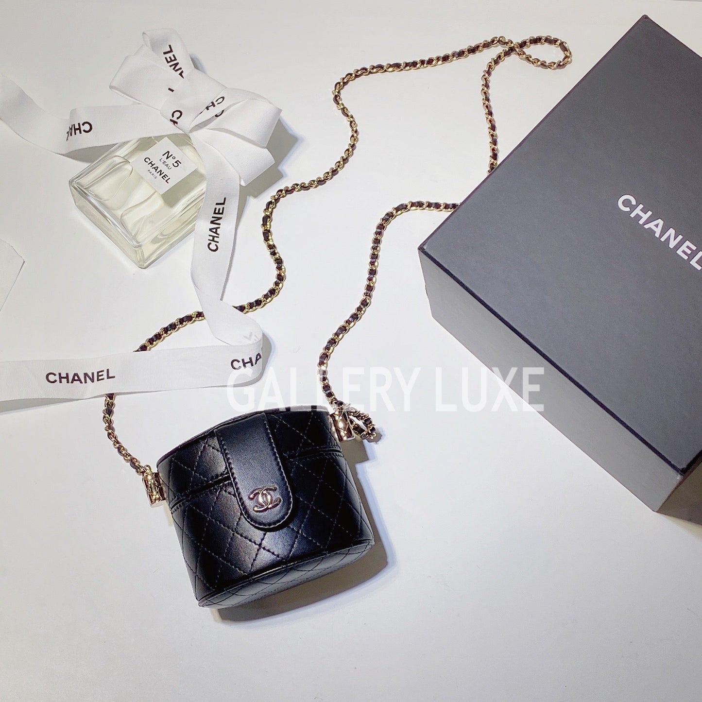 No.3228-Chanel CC Allure Vanity With Chain