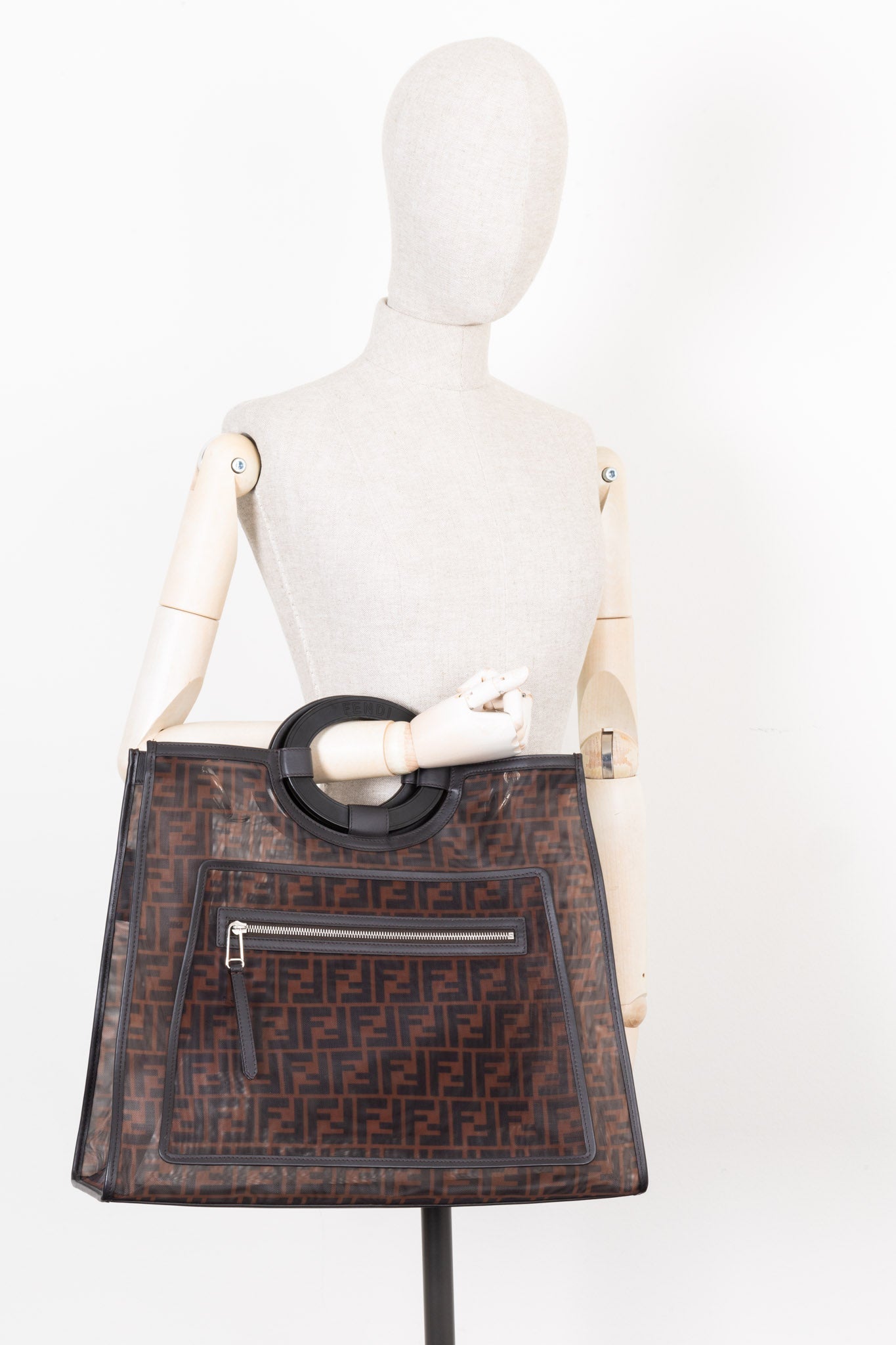 Luxury Fendi Runaway Shopping Tote Bag Mesh