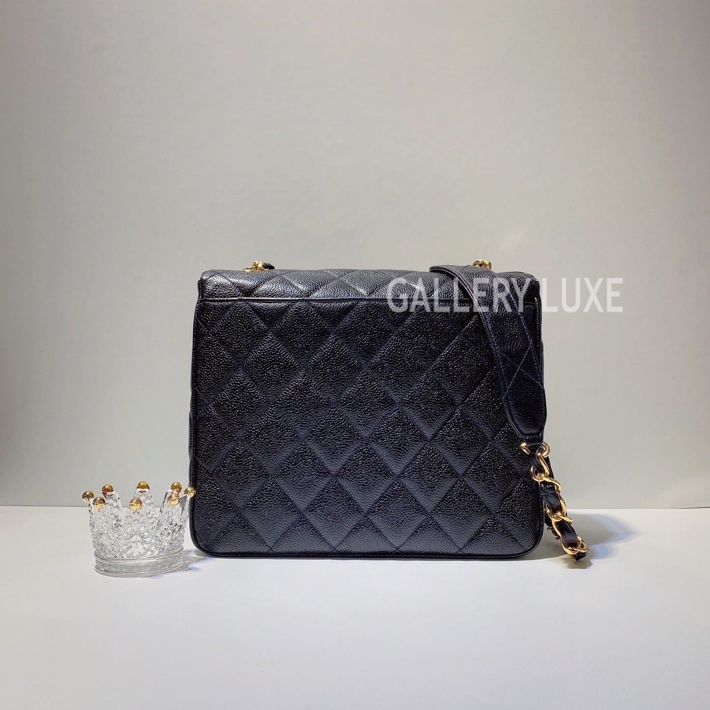 No.3229-Chanel Vintage Caviar Turn Lock Flap Bag