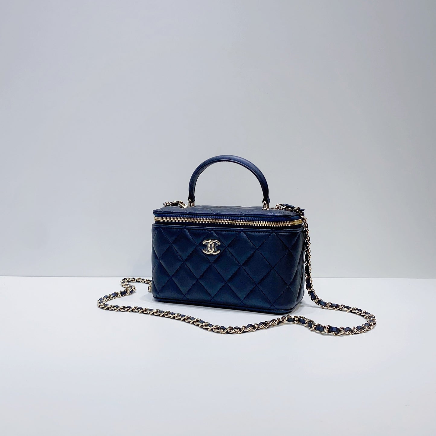 No.3797-Chanel Timeless Classic Handle Vanity With Chain (Unused / 未使用品)