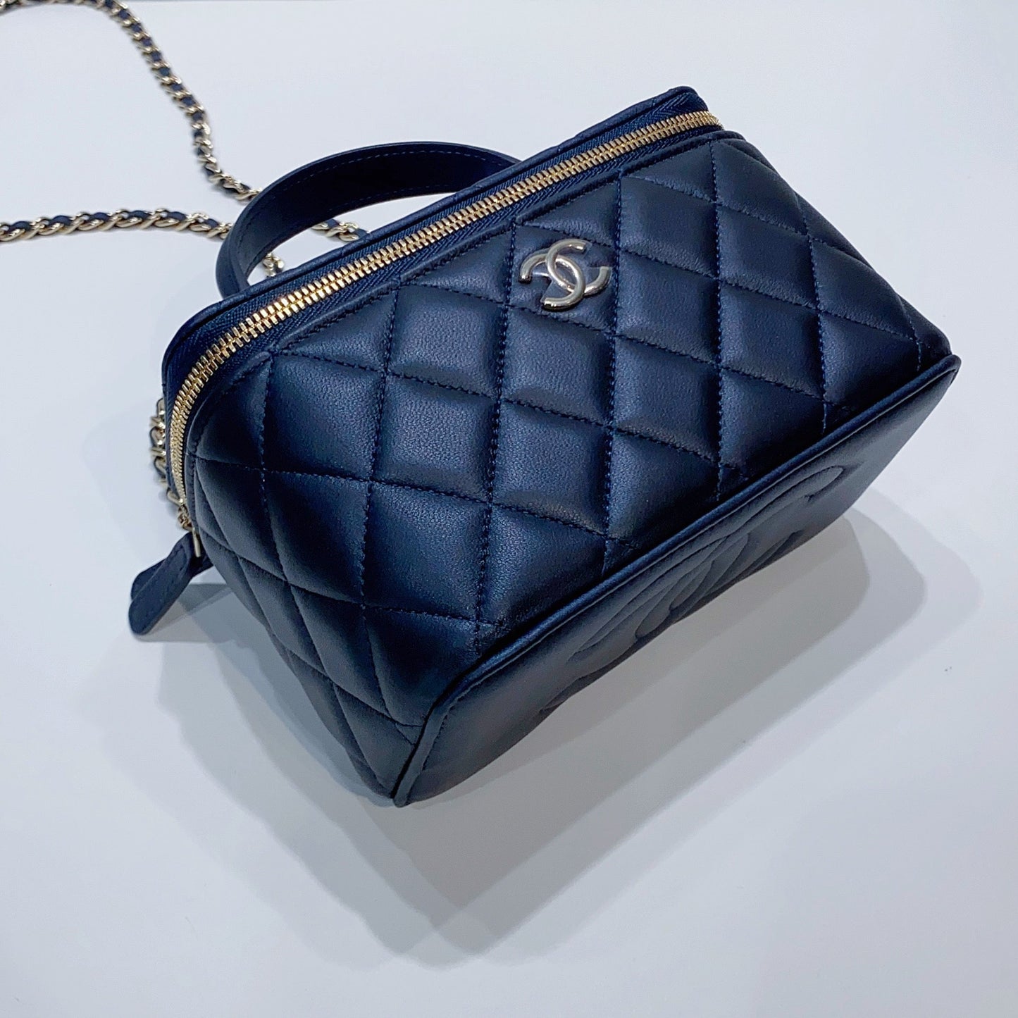 No.3797-Chanel Timeless Classic Handle Vanity With Chain (Unused / 未使用品)