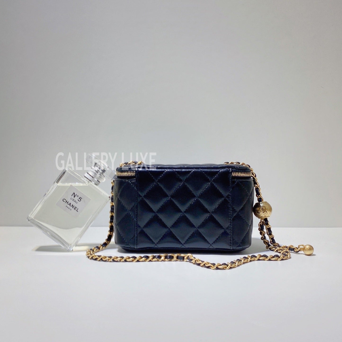 No.3243-Chanel Pearl Crush Vanity With Chain (Brand New / 全新)