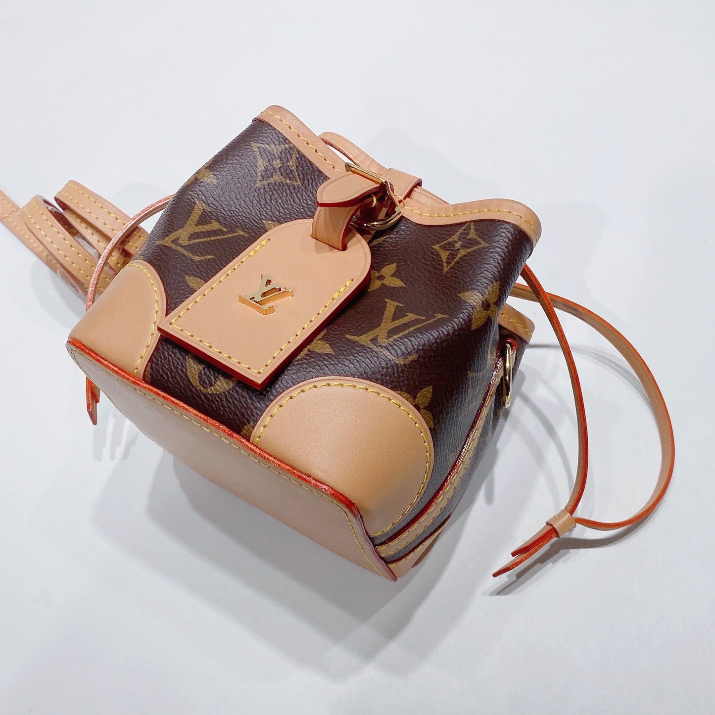 No.3553-Louis Vuitton Noe Purse