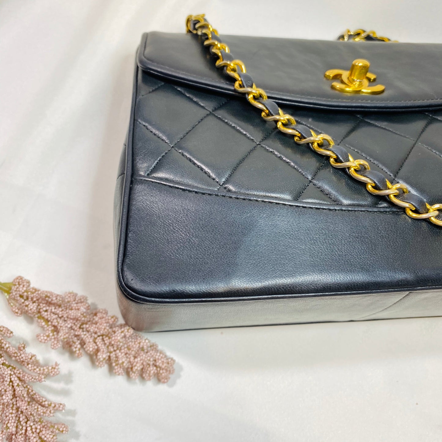 No.2221-Chanel Vintage Lambskin Flap Bag