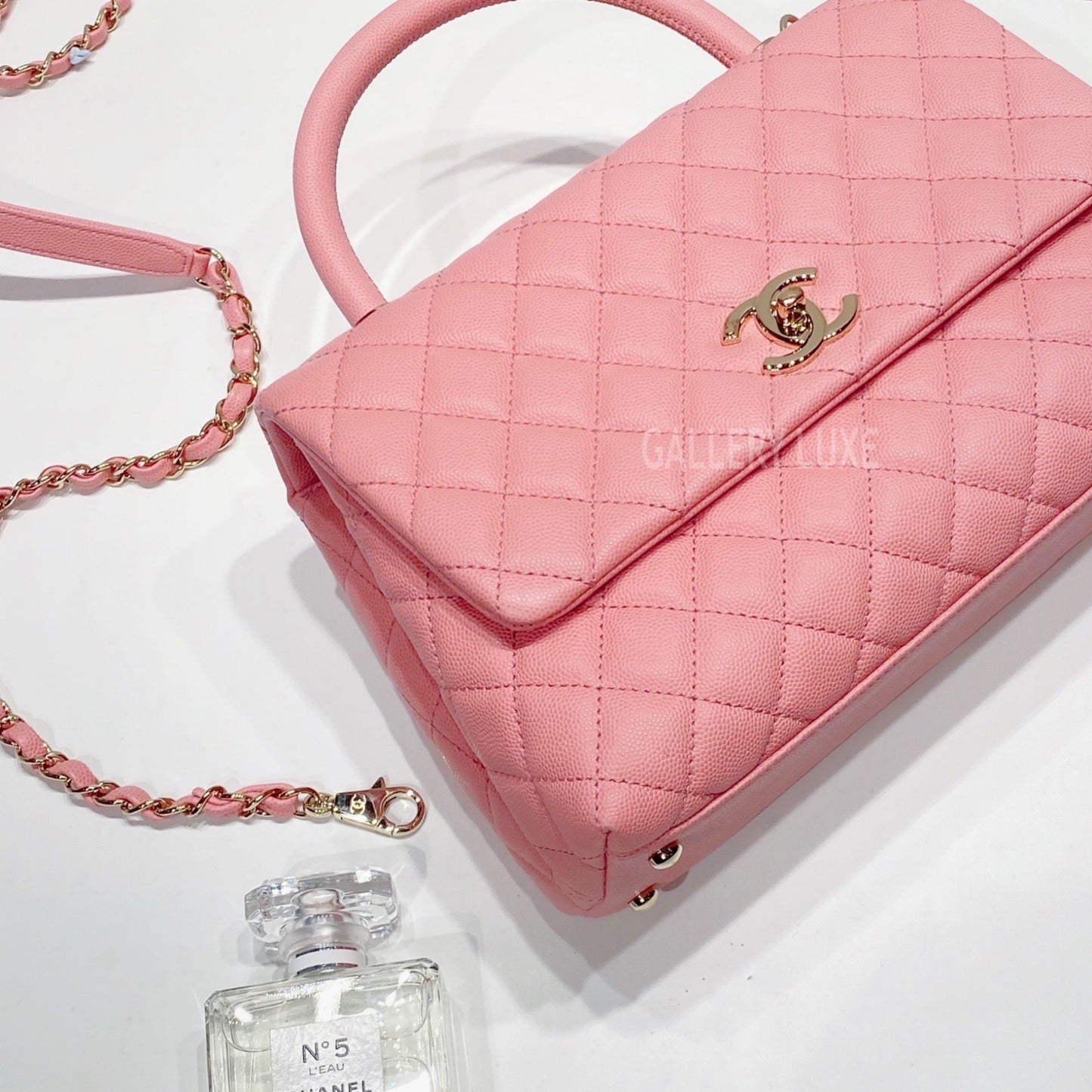 No.001313-3-Chanel Medium Caviar Coco Handle