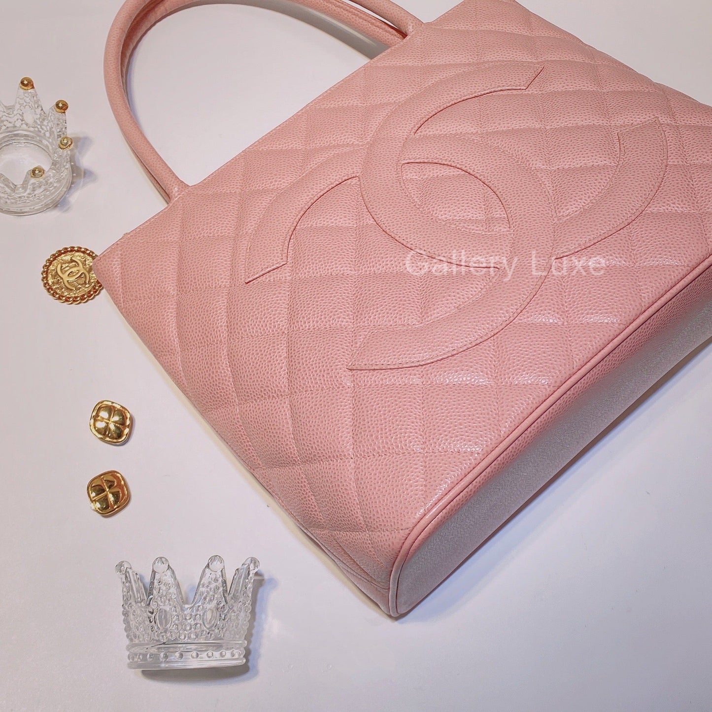 No.2656-Chanel Vintage Caviar Medallion Tote Bag