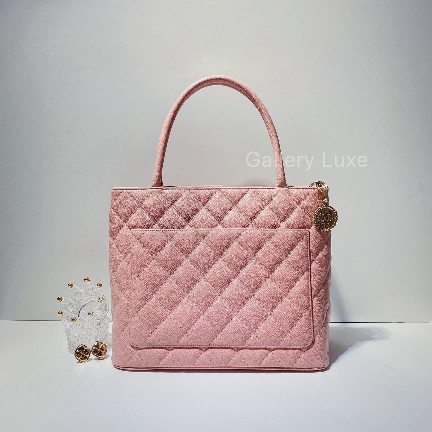 No.2656-Chanel Vintage Caviar Medallion Tote Bag