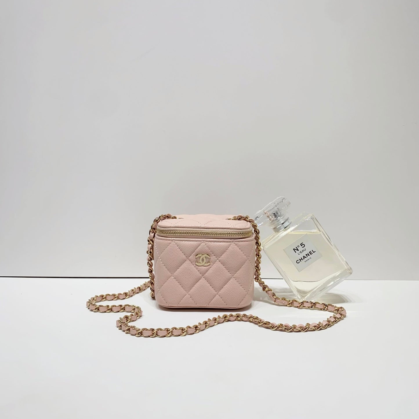 Chanel Caviar Mini Vanity With Classic Chain (Unused / 未使用品)