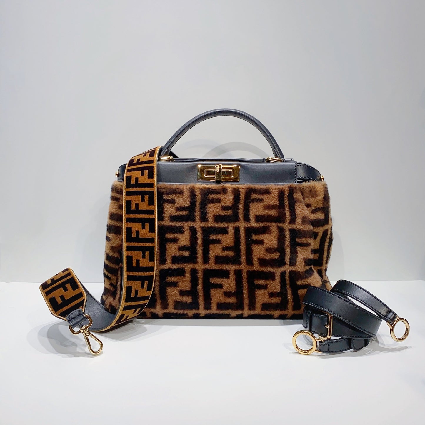 No.3803-Luxury FendiRegular Zucca Shearling Peekaboo With Strap